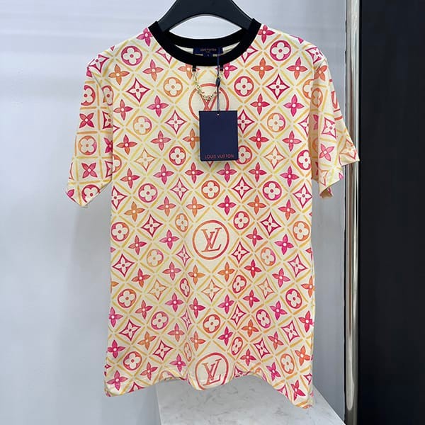 送料込ルイヴィトン モノグラム コットン半袖 Tシャツ コピー 2色 vum14439